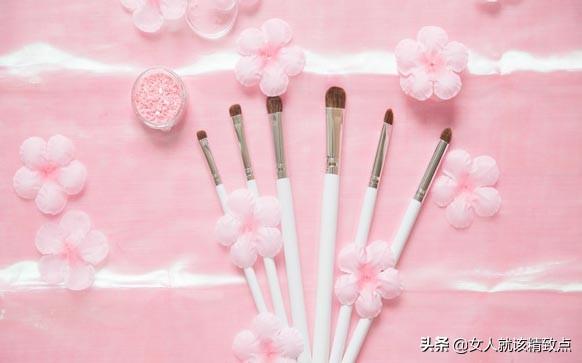 用身体乳起小红斑点