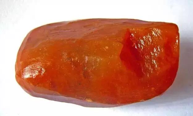 天然黄焦胶花水晶 2026年黄胶花水晶是什么