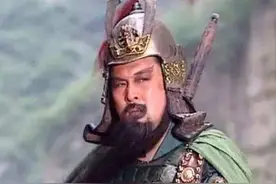 关羽一生看得起几人？数来数去只有4个，2兄弟2名将，却无诸葛亮图片