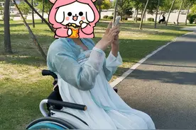 轮椅穿搭，娉娉袅袅，重回汉唐云间雪 对襟齐胸襦裙图片