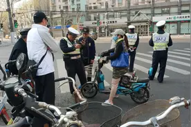电动车也要考驾照了，考试流程及费用已公布，网友：这次清楚了图片