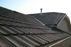 你家农村屋顶还在用水泥瓦？易碎不结实，现在流行金属瓦，太棒了图片