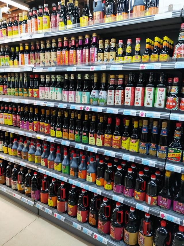 如何买到一瓶好酱油？答案就藏在配料表里，主要关注3个指标