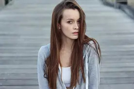 “女儿，穷小子不能嫁，原因有三”听完我妈的话，我跟男友分手了图片