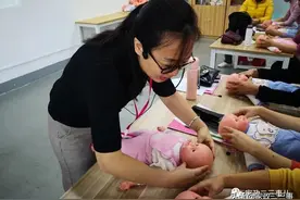 免费培训！免费领证！免费食宿！姐妹们涨工资的机会来了图片