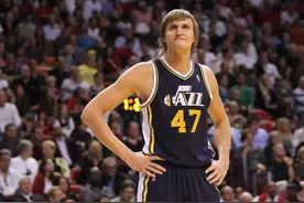 字母哥夺冠~NBA新老交替，你还记得以前的NBA球星吗图片