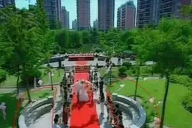 《爱情公寓》真的是在小区拍的吗？看完拍摄地后，网友恍然大悟！图片