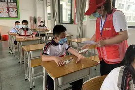 校内午托人数大增！东莞不少公办小学采用“中央厨房”集中供餐图片