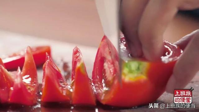 用3个番茄做了个火锅汤底，太鲜美了