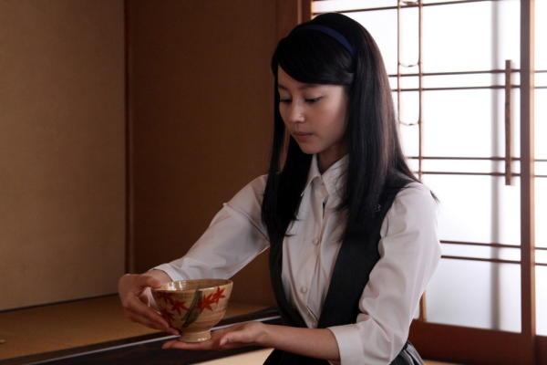 《白夜行》直击人性丑恶之源，比《少年的你》无根的校园欺凌深刻