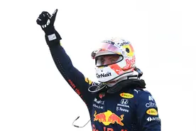 F1美国站排位赛：维斯塔潘夺得杆位，汉密尔顿头排发车图片