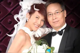 原配死因成谜，首富绯闻缠身，港岛第一豪门崛起秘辛图片