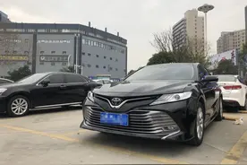 丰田凯美瑞2.0L发动机，工信部油耗5.7L，实际油耗多高？图片