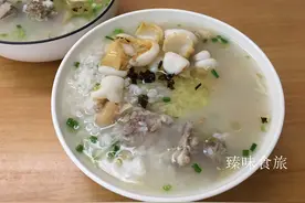 三伏天，高温酷暑，胃口不好，唯有一碗鲍鱼排骨泡饭能治愈图片