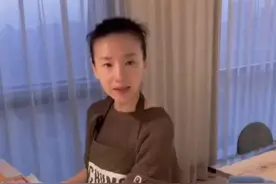 董洁早起做饭，素颜眼窝深陷皱纹横生，41岁的脸很憔悴有了老感图片