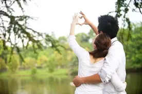 对于男人来讲，心上人重要，还是枕边人重要？图片