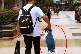 “全能型舅舅”火了，为搓麻将把娃装背篓，宝宝神仙颜值更抢镜图片