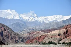 这400多公里，行驶在帕米尔高原上，全程都是难得一见的景区图片