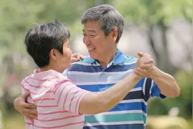 晚年找舞伴做情人，会有什么结局？三位过来人说了实话图片