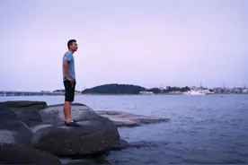 一群中年焦虑的男人决定到海上去：有人月入过万 有人登上央视图片