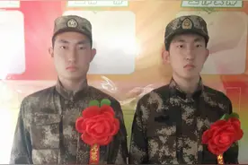 双胞胎同入伍   退伍兵再参军图片