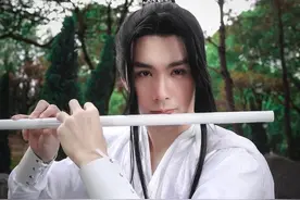 香港又一星二代出道做演员，长相帅气被赞是男神，身高达1.9米图片