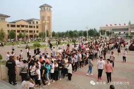 衡水一中邯郸分校｜2020招生报名第一天：第一天报名现场图片