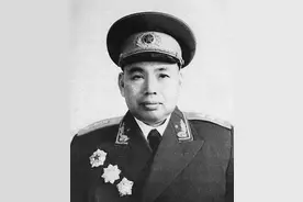 许世友为何生活很警惕？看这几件往事，就能知道他是否怕"死"图片
