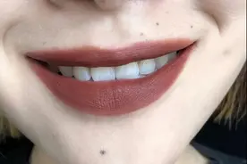 见过世面的女人，从不跟风买口红，这几支冷门色号小众又显白图片