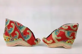 第28回：《陈敬济侥幸得金莲，西门庆胡涂打铁棍》解读图片