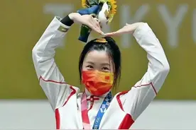 历届奥运会的领奖花束图片