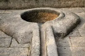 古代厕所：周朝就有"洗手间"，厕所的建造为何与方位有关？图片