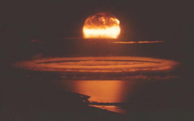 最全合集：88张核爆实验高清照片，全世界已知大型核爆实验2048次