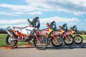 拉力车中王者，KTM2021款达喀尔赛车450Rally展示图片