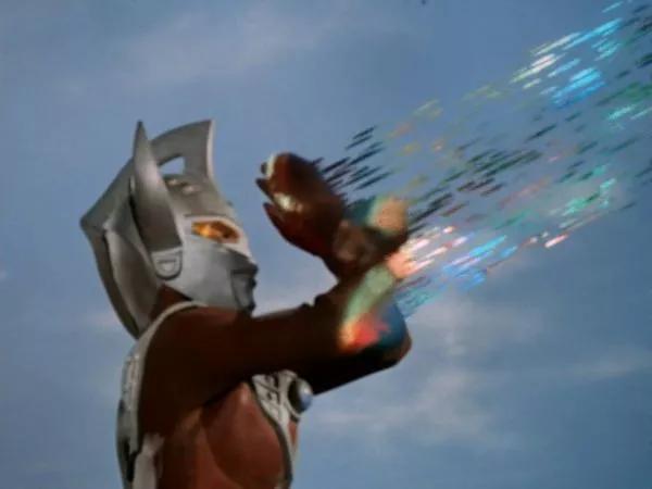 泰罗奥特曼技能大全（外挂道具武器）