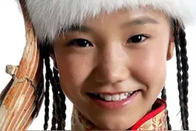 吉祥三宝：爸爸去世，妈妈退隐，扮演小女儿的英格玛现状如何？图片