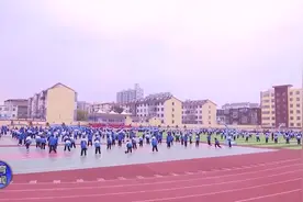 潞州区建东小学举办首届校园足球文化节图片