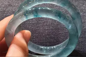 行家教你怎么辨别翡翠手镯的种水图片