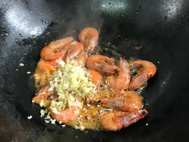 老何说菜丨美极虾简约不简单，鲜到爆