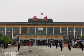 西安到西藏拉萨的火车开通了，票价不到300，沿途风景超美图片