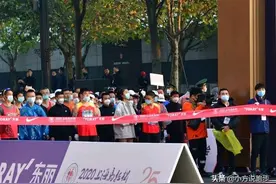 花钱跑马拉松的人，是不是有病？图片