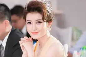 越南新晋女神惊艳亚洲，立体五官魔鬼身材，曾是世界小姐前十图片