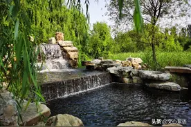 呼和浩特最美的园林瀑布景观，少有人知，隐藏很深！图片