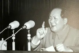 1958年炮击金门，我军为何单日打双日不打？事后才知毛主席真高明图片