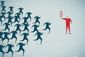 最疯狂的撬单潮：中介打砸售楼部、全民经纪被抵制、降价大闹图片