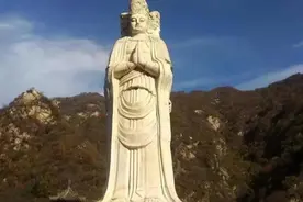 千百年后谁还记得你图片