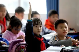 小学生“脏脏”请假条爆火，内容过于真实和搞笑，老师自认拼不过图片