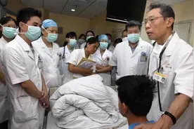 韩红招募志愿者要求很高，或许你一个小学生，基本入不了队图片