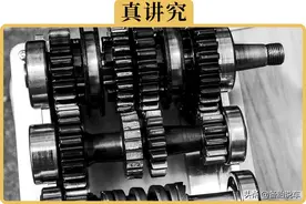 自动挡变速箱油多久换最好？图片