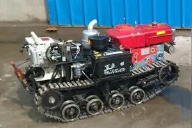 这新农具一出，老百姓都乐了，干活省力又高效，家家都能用图片